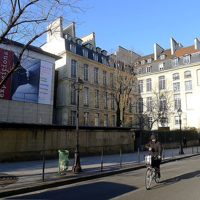 Photo de Hôtel du Président Hénault ou Hainault de Cantorbe
