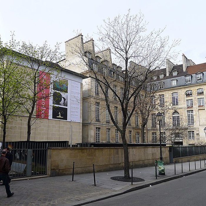 Photo de Hôtel du Président Hénault ou Hainault de Cantorbe