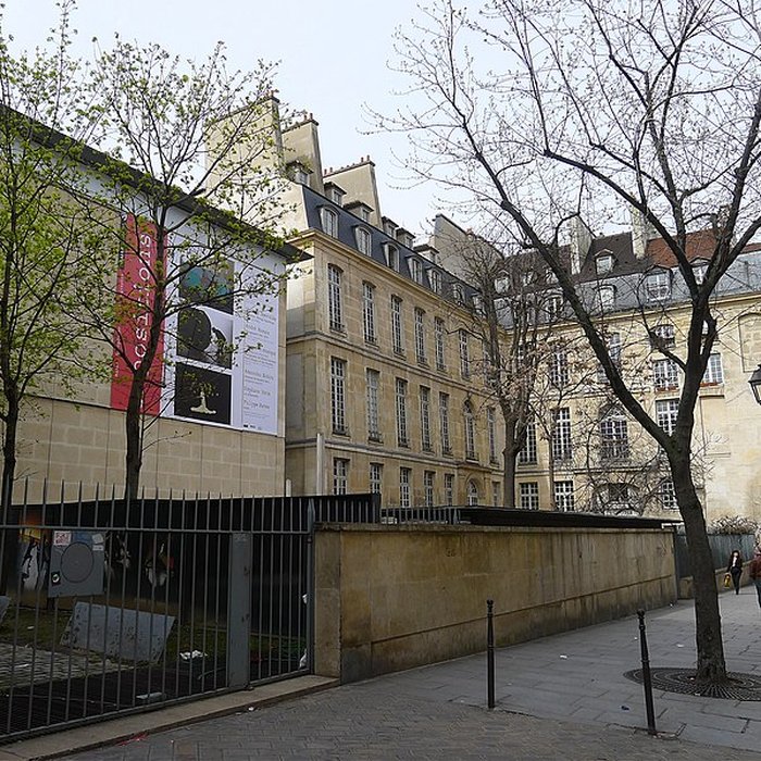 Photo de Hôtel du Président Hénault ou Hainault de Cantorbe