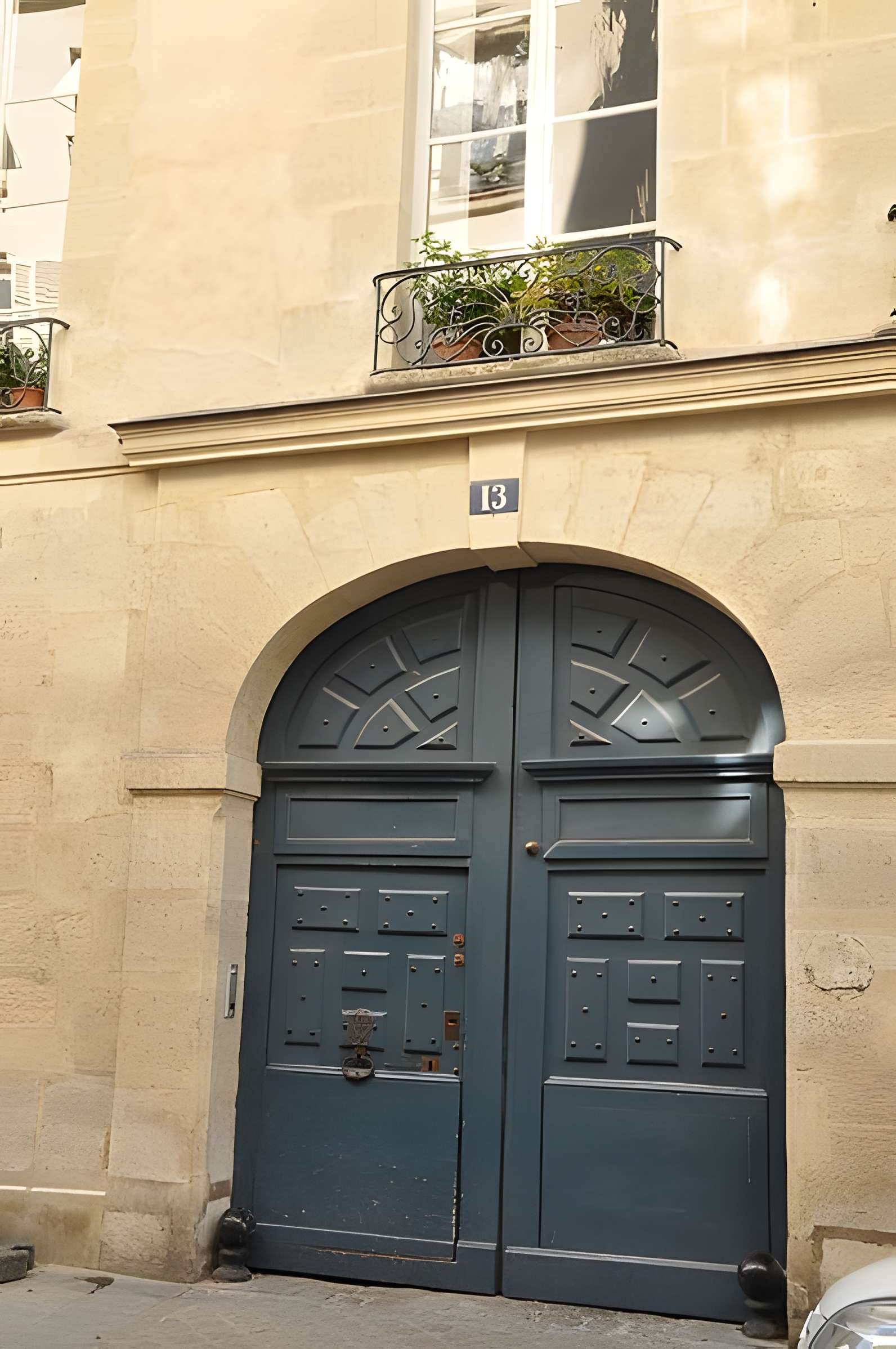 Hôtel particulier 13 Rue Saint-Louis-en-l'Île - Paris 4ème 