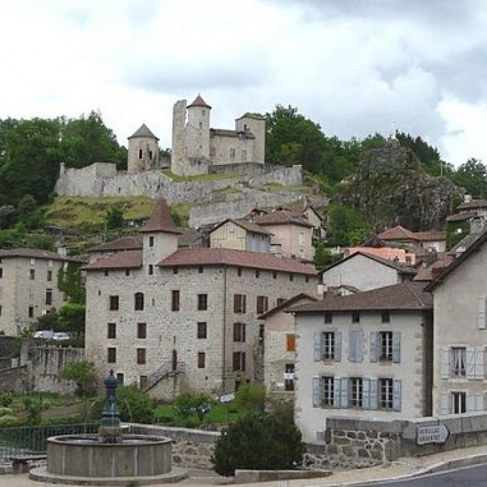 Photo de Château de Laroque à Laroquebrou
