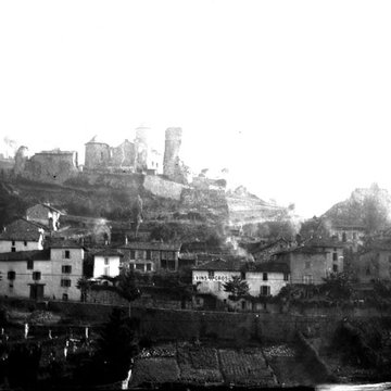 Château de Laroque à Laroquebrou