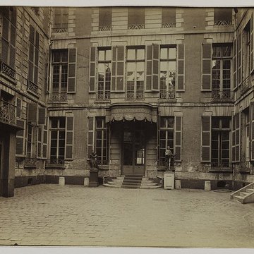 Hôtel du Tillet de la Bussière à Paris