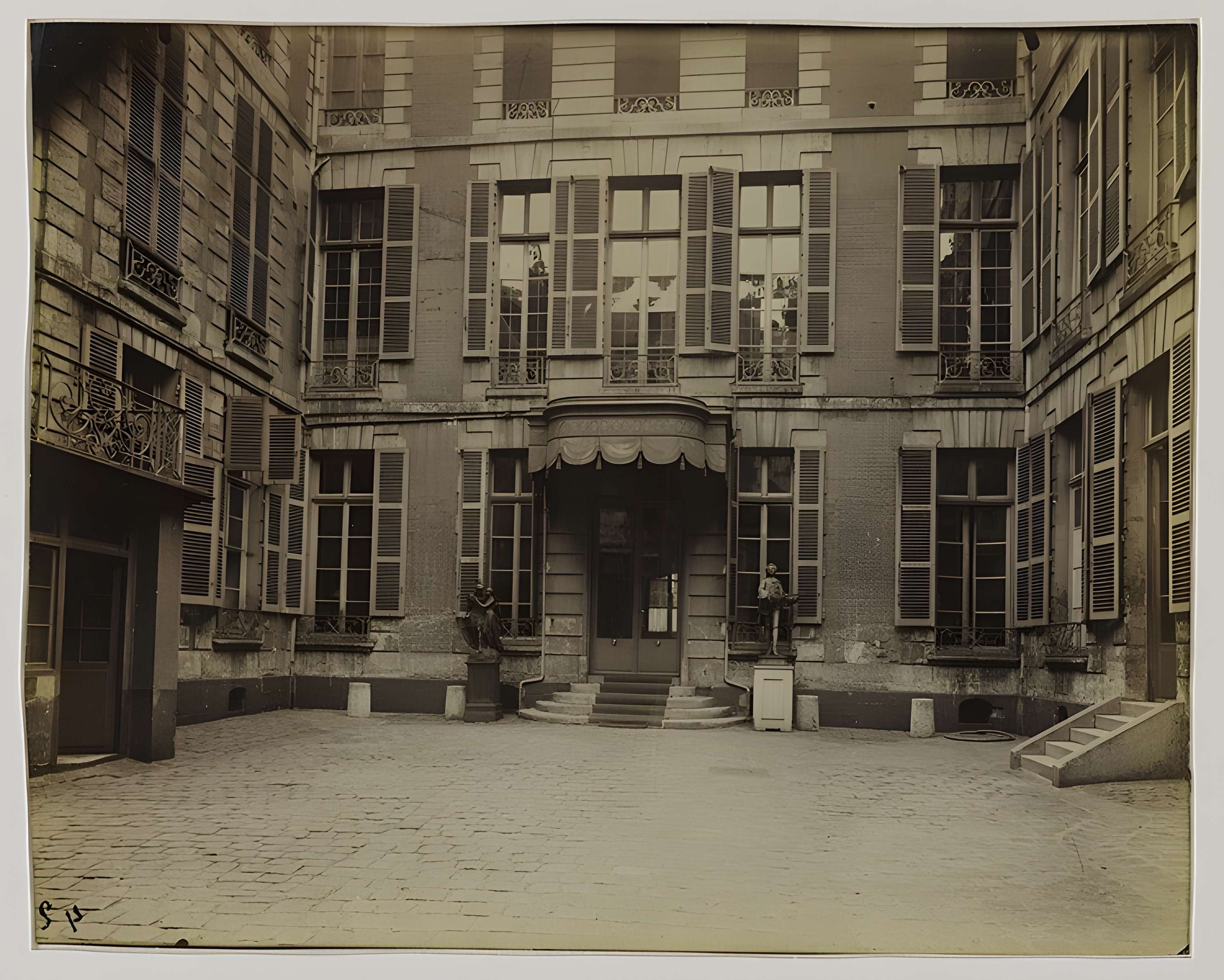 Hôtel du Tillet de la Bussière à Paris