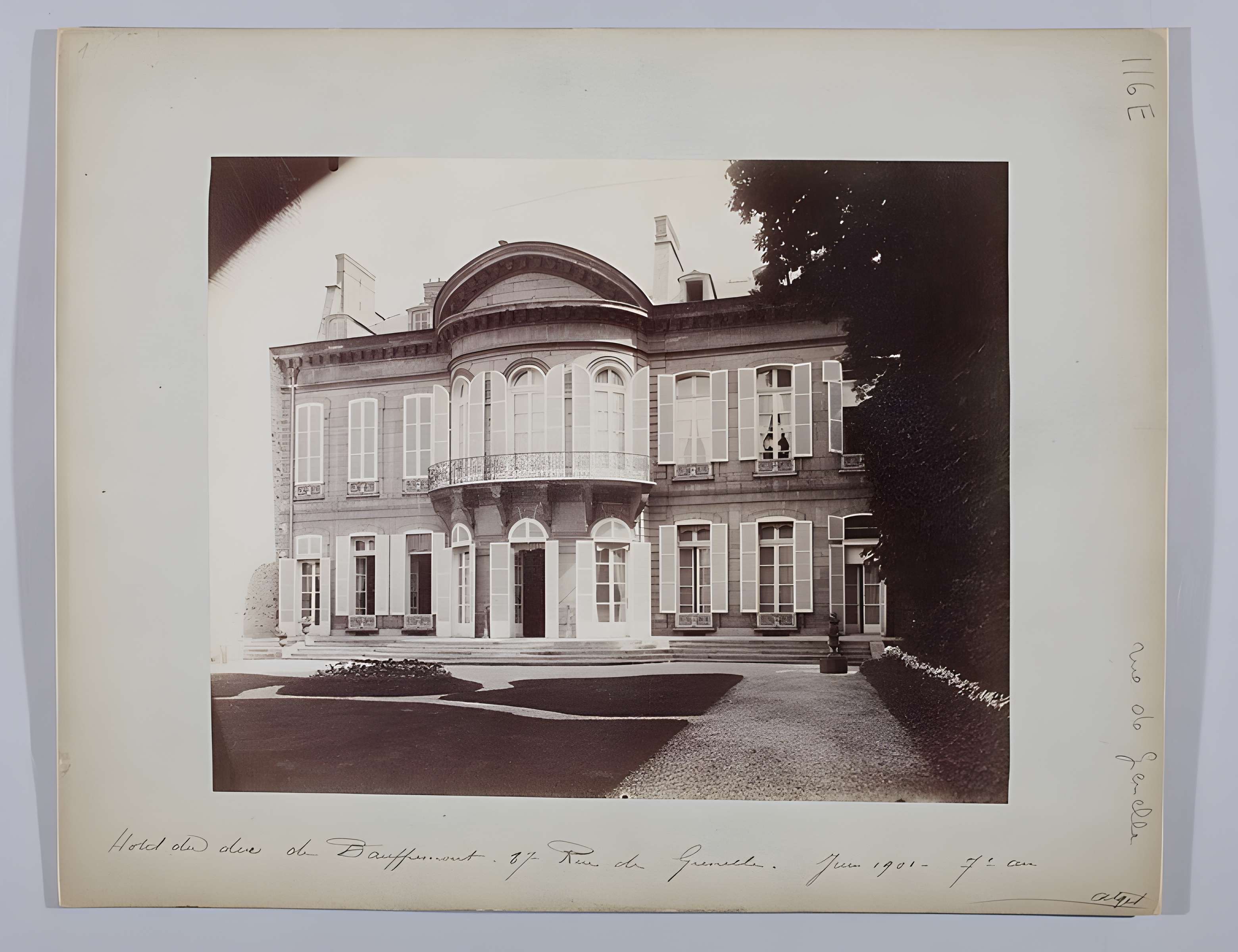 Hôtel de Beauffremont - Paris 7ème