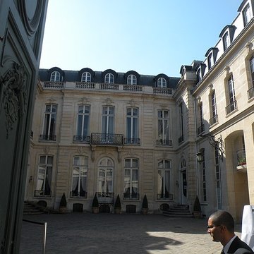 Hôtel de la Rochefoucauld-Doudeauville ou de Boisgelin