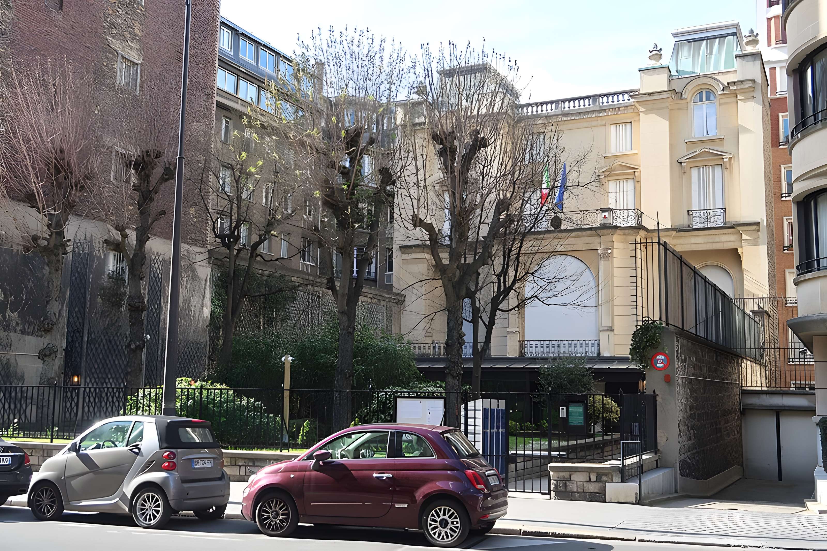 Hôtel de la Rochefoucauld-Doudeauville ou de Boisgelin