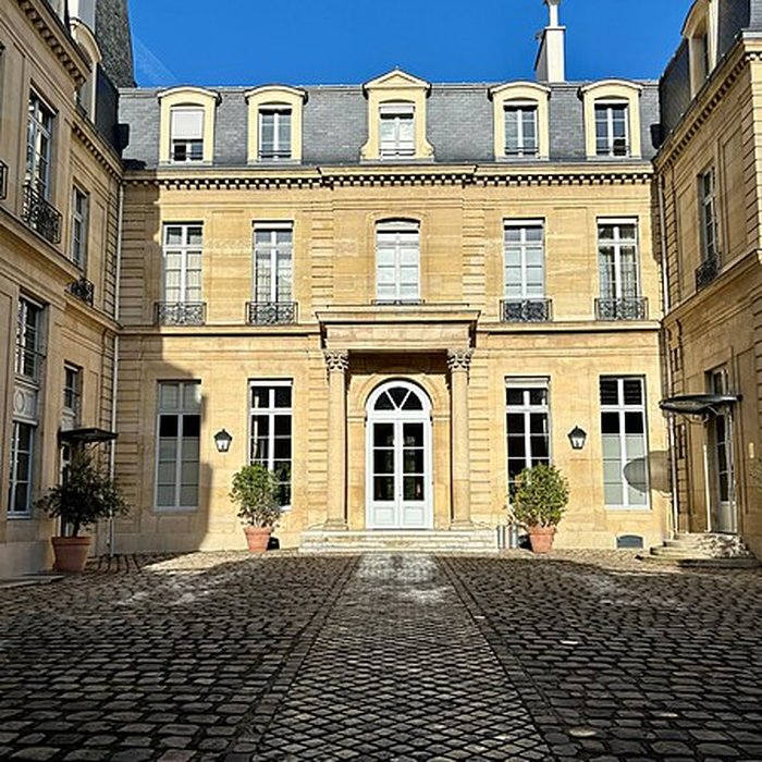 Photo de Hôtel de Bourbon-Condé à Paris