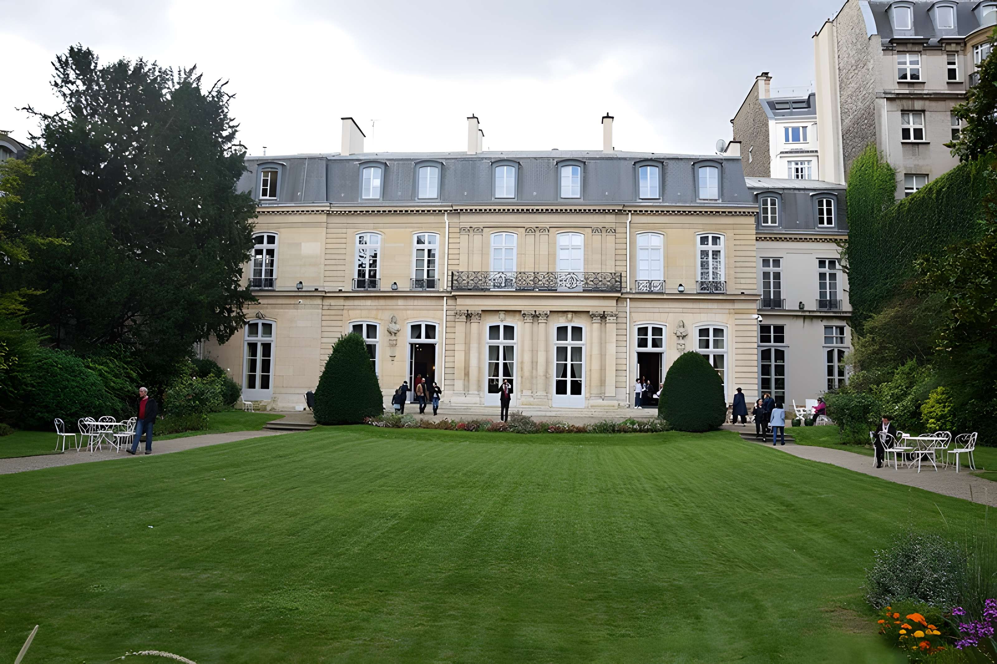 Hôtel de Bourbon-Condé à Paris