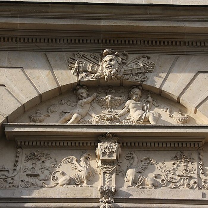 Photo de Hôtel de Clermont-Tonnerre, Rue du Bac à Paris