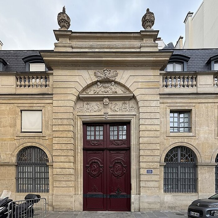 Photo de Hôtel de Clermont-Tonnerre, Rue du Bac à Paris