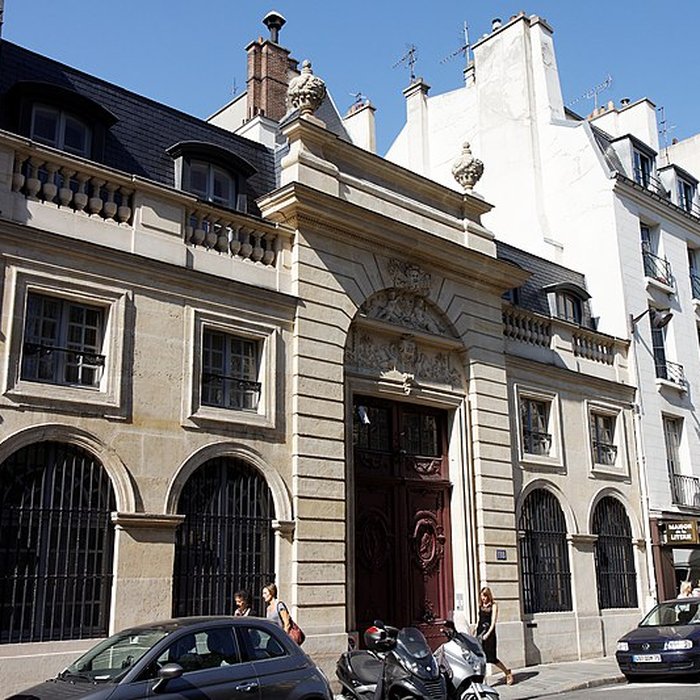 Photo de Hôtel de Clermont-Tonnerre, Rue du Bac à Paris