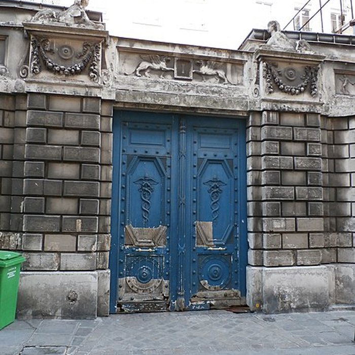 Photo de Hôtel  , dit aussi Hôtel des Vertus, de Courthenay, de Chemilly, de Béthune ou de Croix