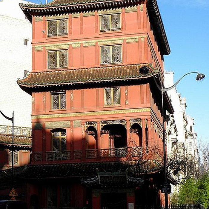 Photo de Immeuble dit Hôtel de lImpératrice Eugénie ou hôtel du Baron Hirsch