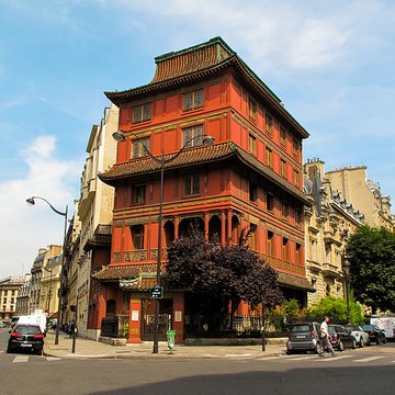 Immeuble dit Hôtel de lImpératrice Eugénie ou hôtel du Baron Hirsch