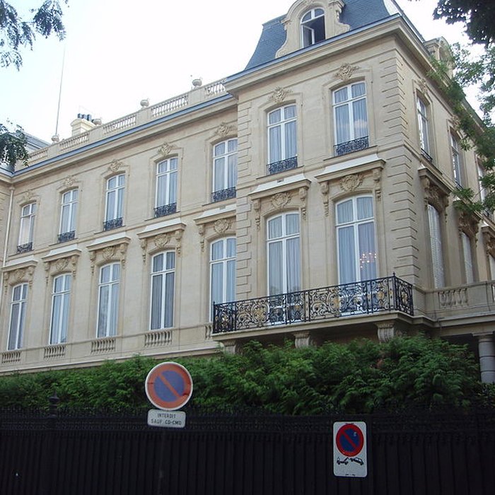 Photo de Hôtel de Monpelas, actuellement ambassade de la République dAngola