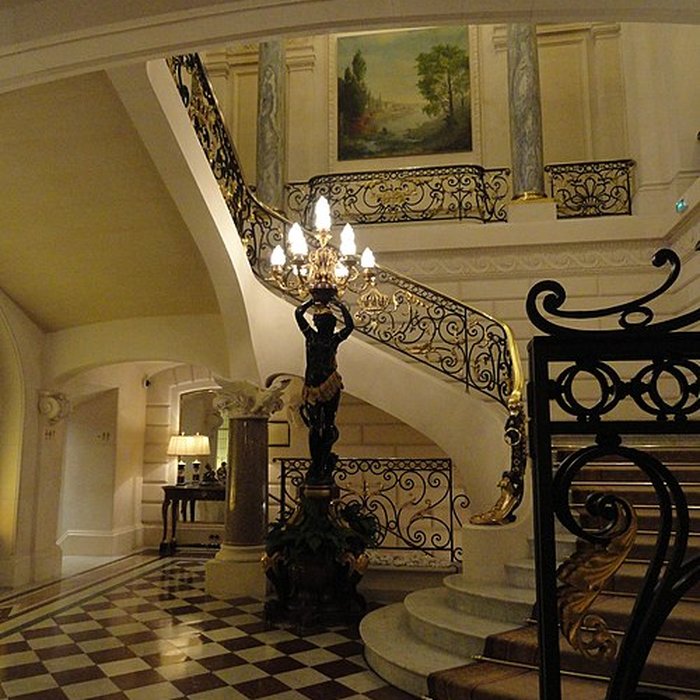 Photo de Ancien Hôtel Véron ou Château dAuteuil, dit aussi Hôtel Puscher ou de Pérignon