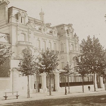 Ancien Hôtel Véron ou Château dAuteuil, dit aussi Hôtel Puscher ou de Pérignon