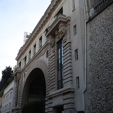 Ancien Hôtel Véron ou Château dAuteuil, dit aussi Hôtel Puscher ou de Pérignon