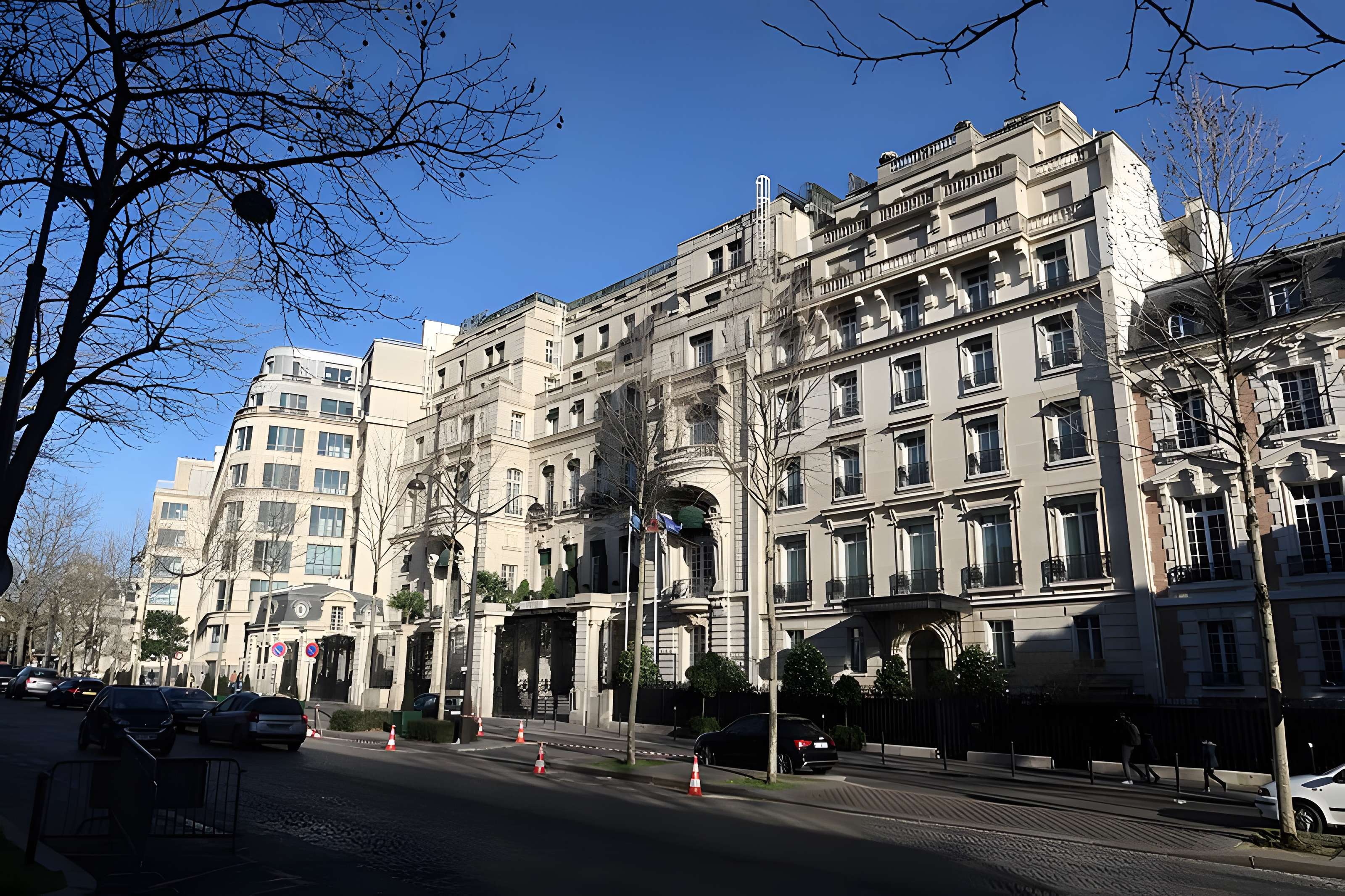 Ancien Hôtel Véron ou Château d'Auteuil, dit aussi Hôtel Puscher ou de Pérignon