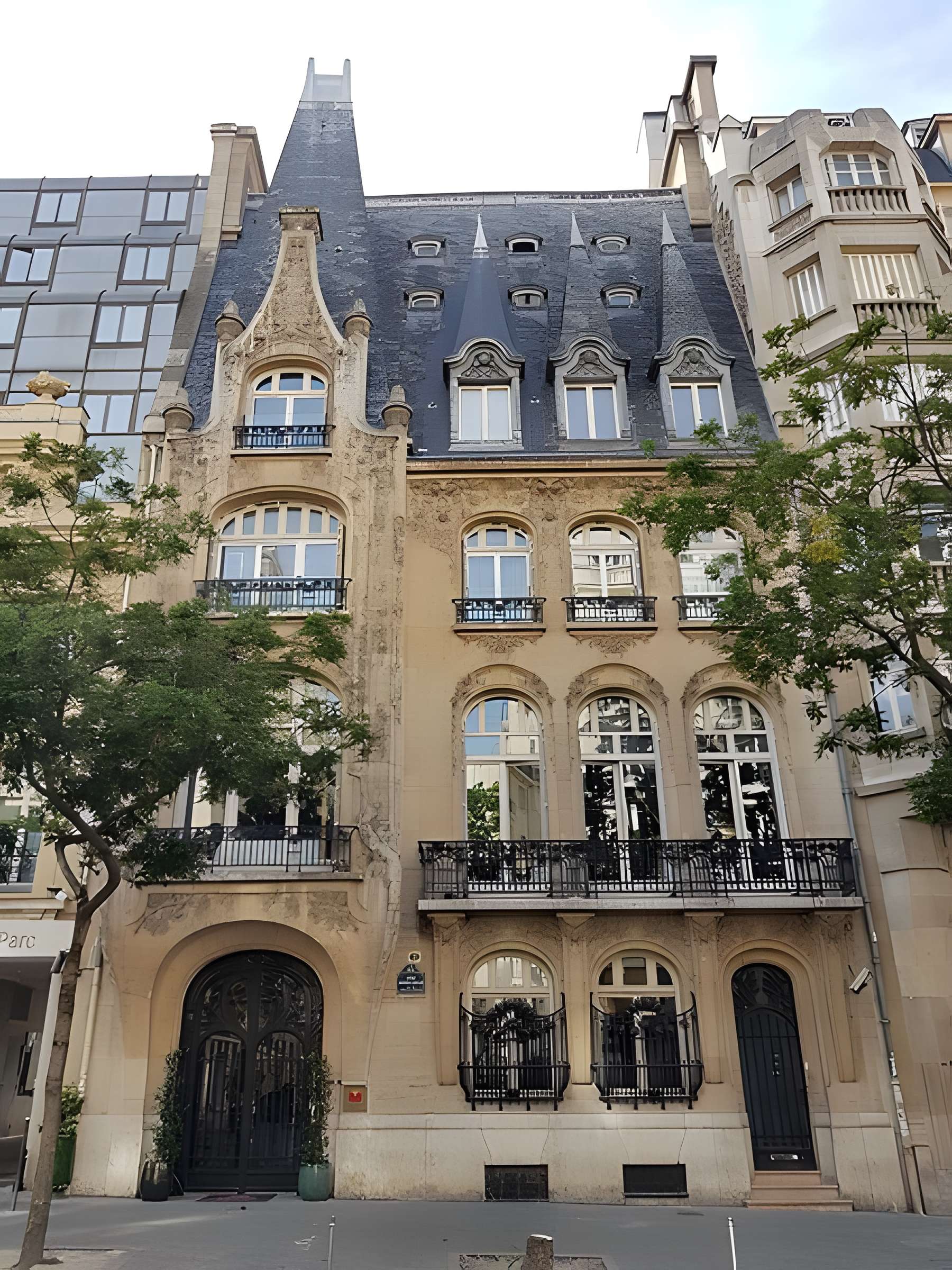 Ancien Hôtel Véron ou Château d'Auteuil, dit aussi Hôtel Puscher ou de Pérignon