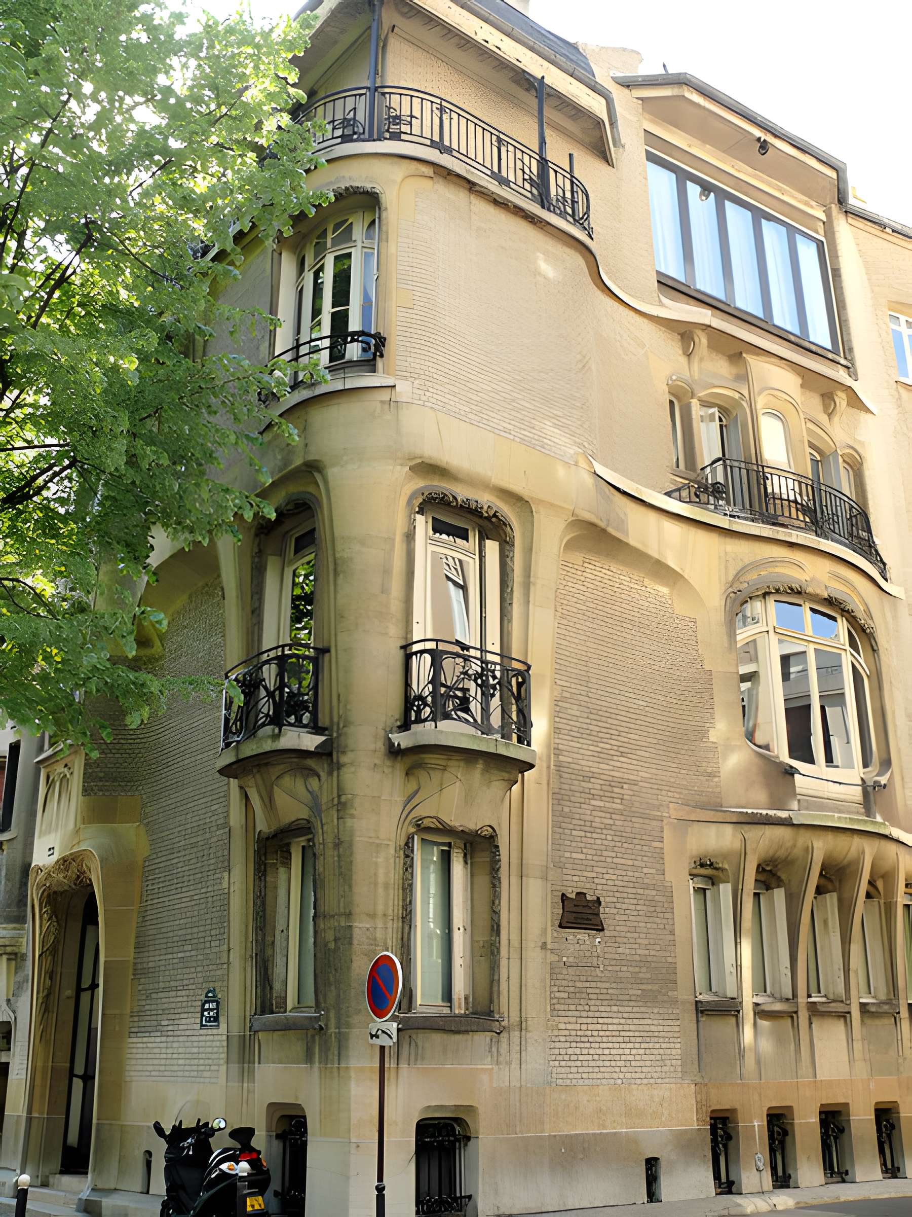Ancien Hôtel Véron ou Château d'Auteuil, dit aussi Hôtel Puscher ou de Pérignon