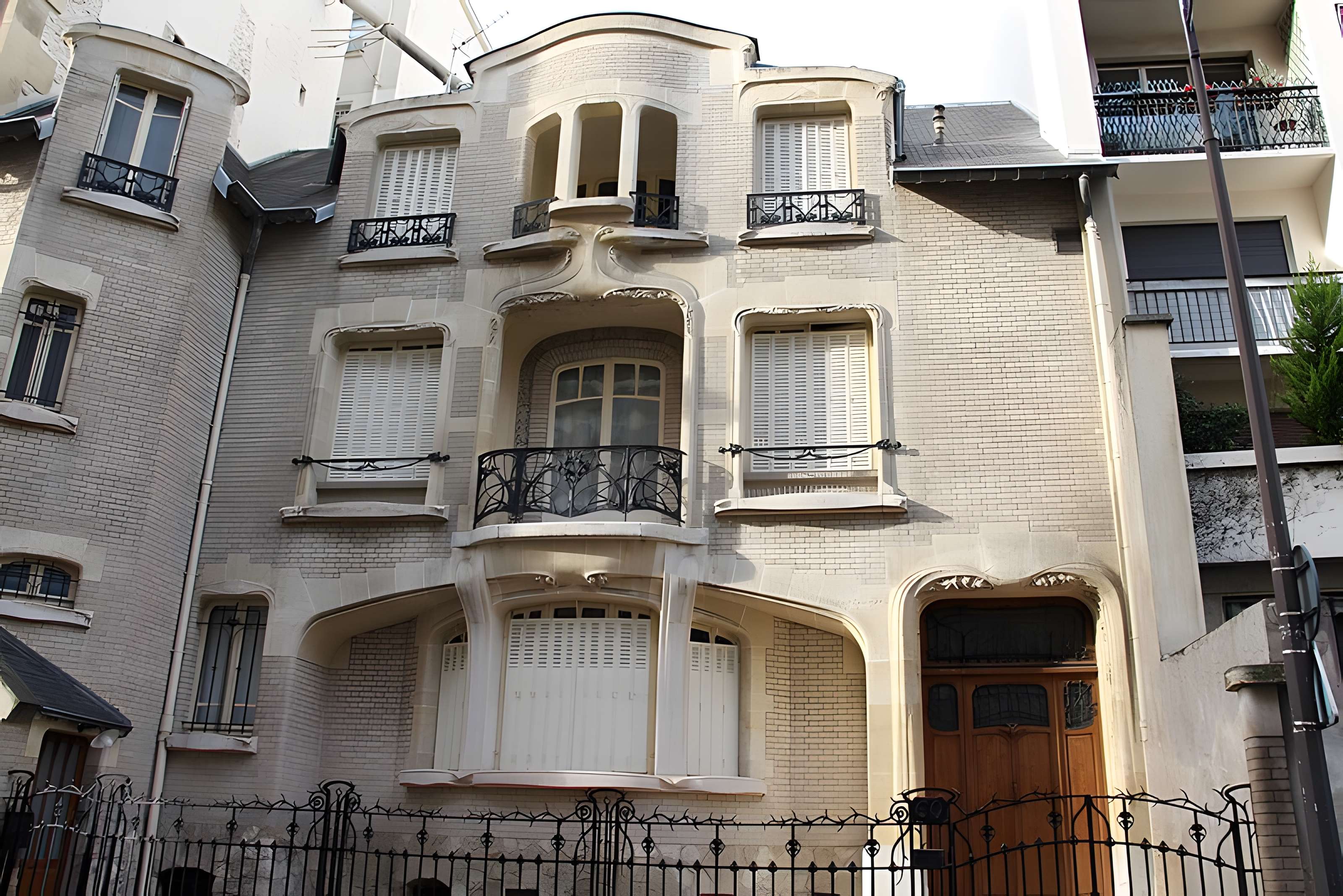 Ancien Hôtel Véron ou Château d'Auteuil, dit aussi Hôtel Puscher ou de Pérignon