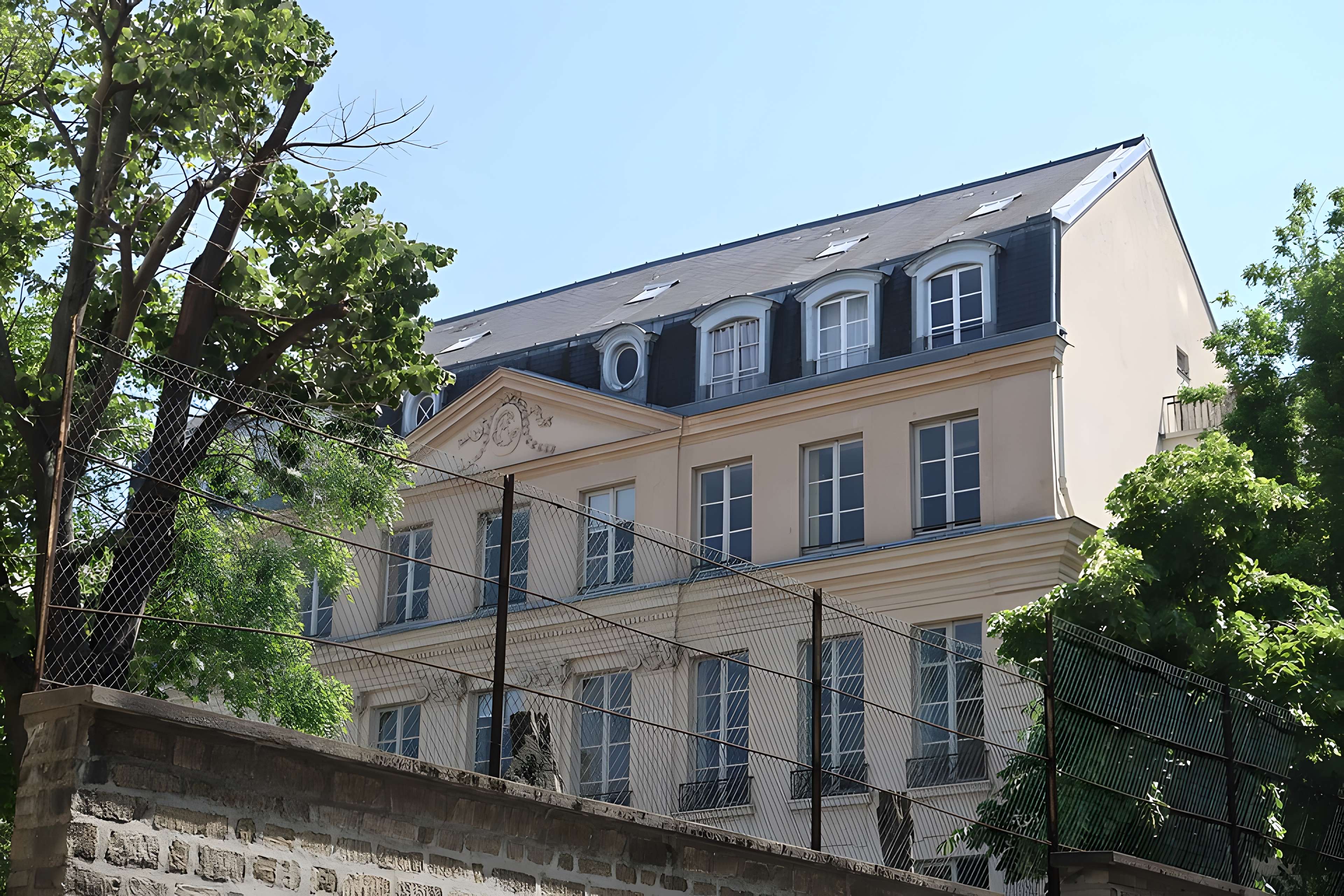 Ancien Hôtel Véron ou Château d'Auteuil, dit aussi Hôtel Puscher ou de Pérignon