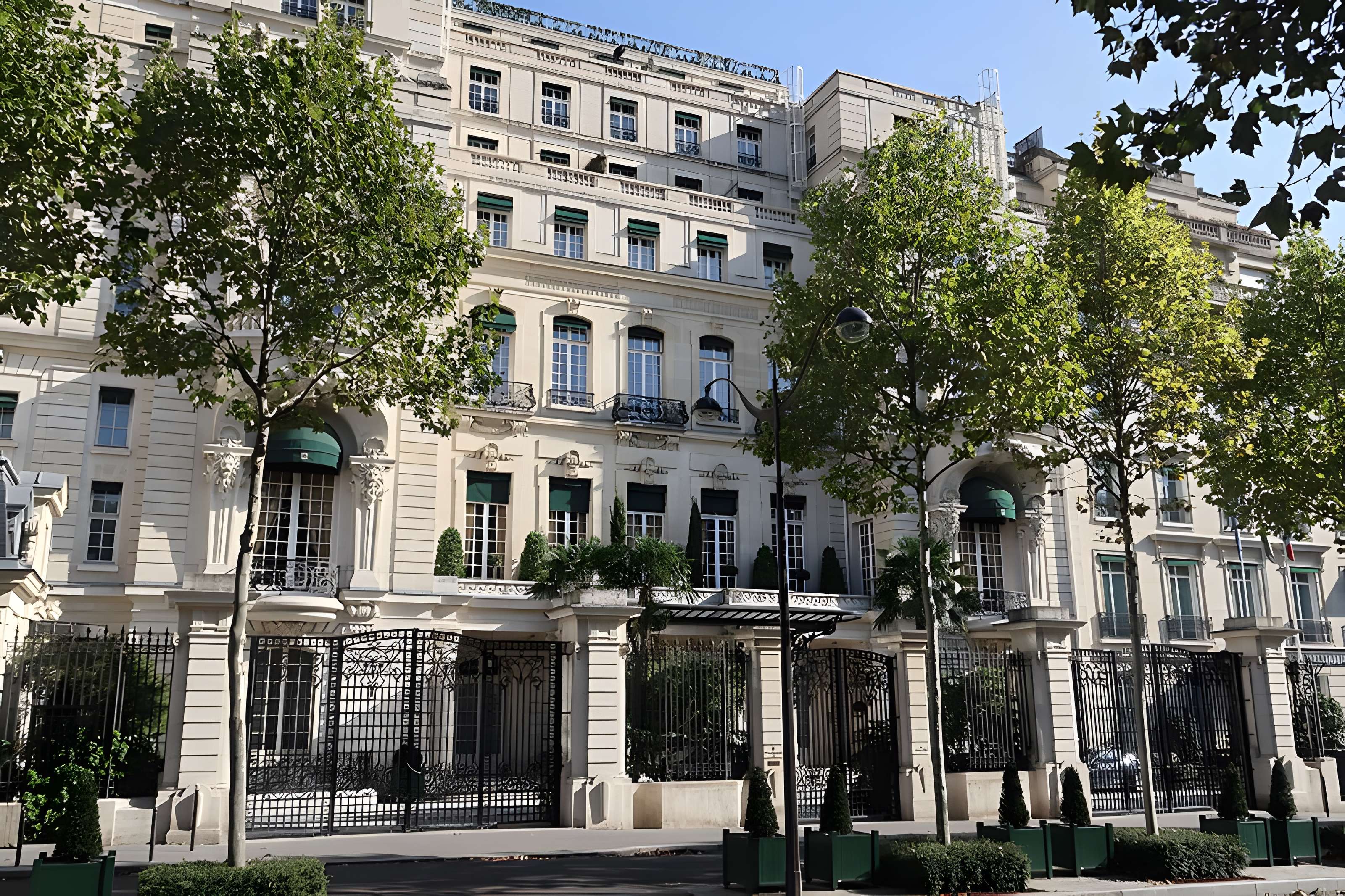 Ancien Hôtel Véron ou Château d'Auteuil, dit aussi Hôtel Puscher ou de Pérignon
