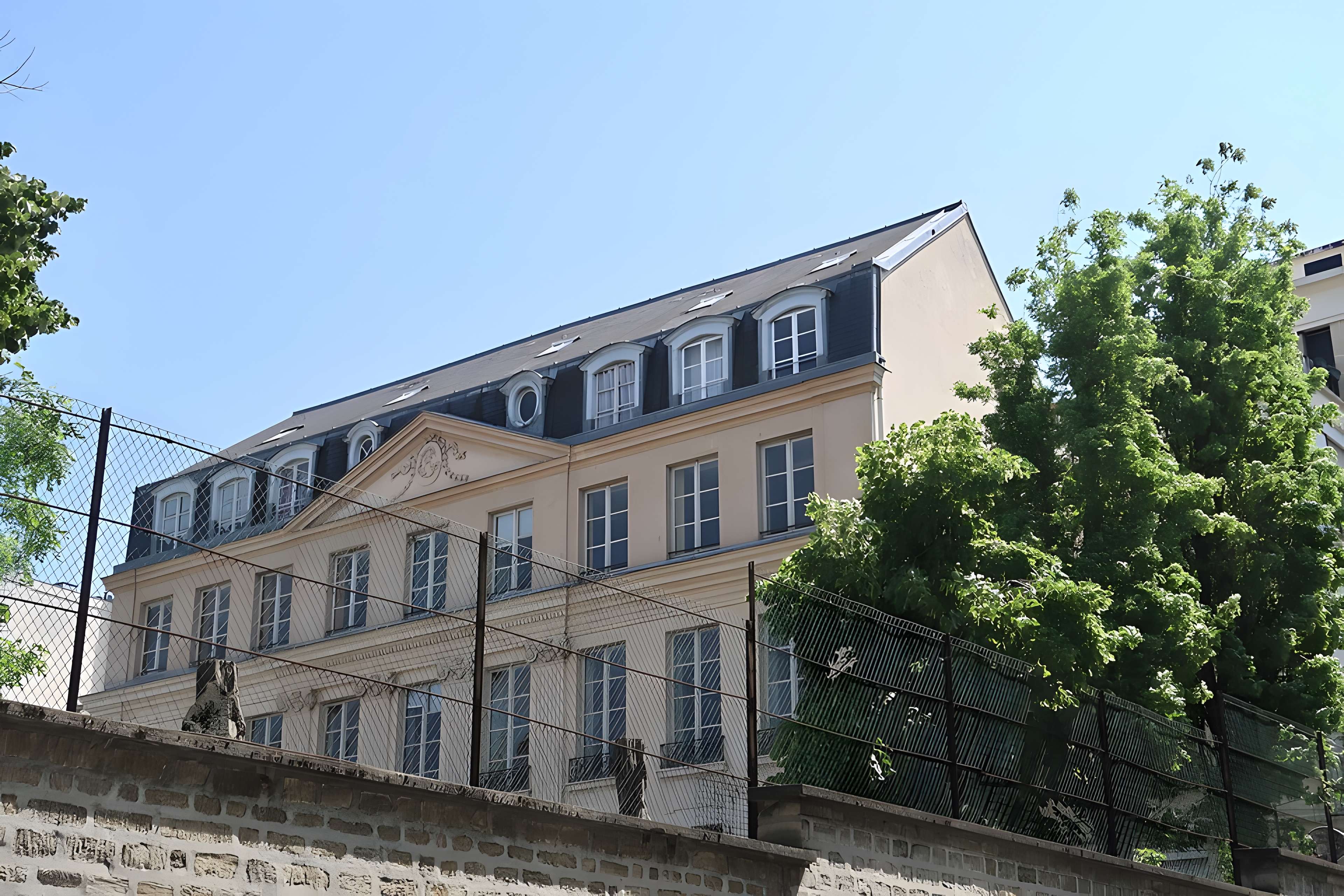 Ancien Hôtel Véron ou Château d'Auteuil, dit aussi Hôtel Puscher ou de Pérignon