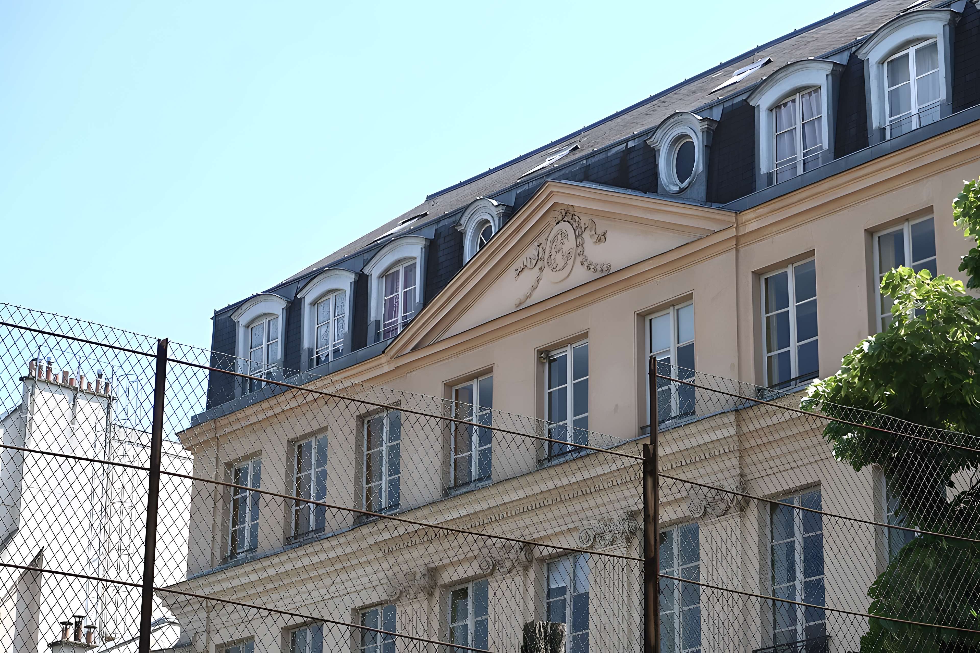 Ancien Hôtel Véron ou Château d'Auteuil, dit aussi Hôtel Puscher ou de Pérignon
