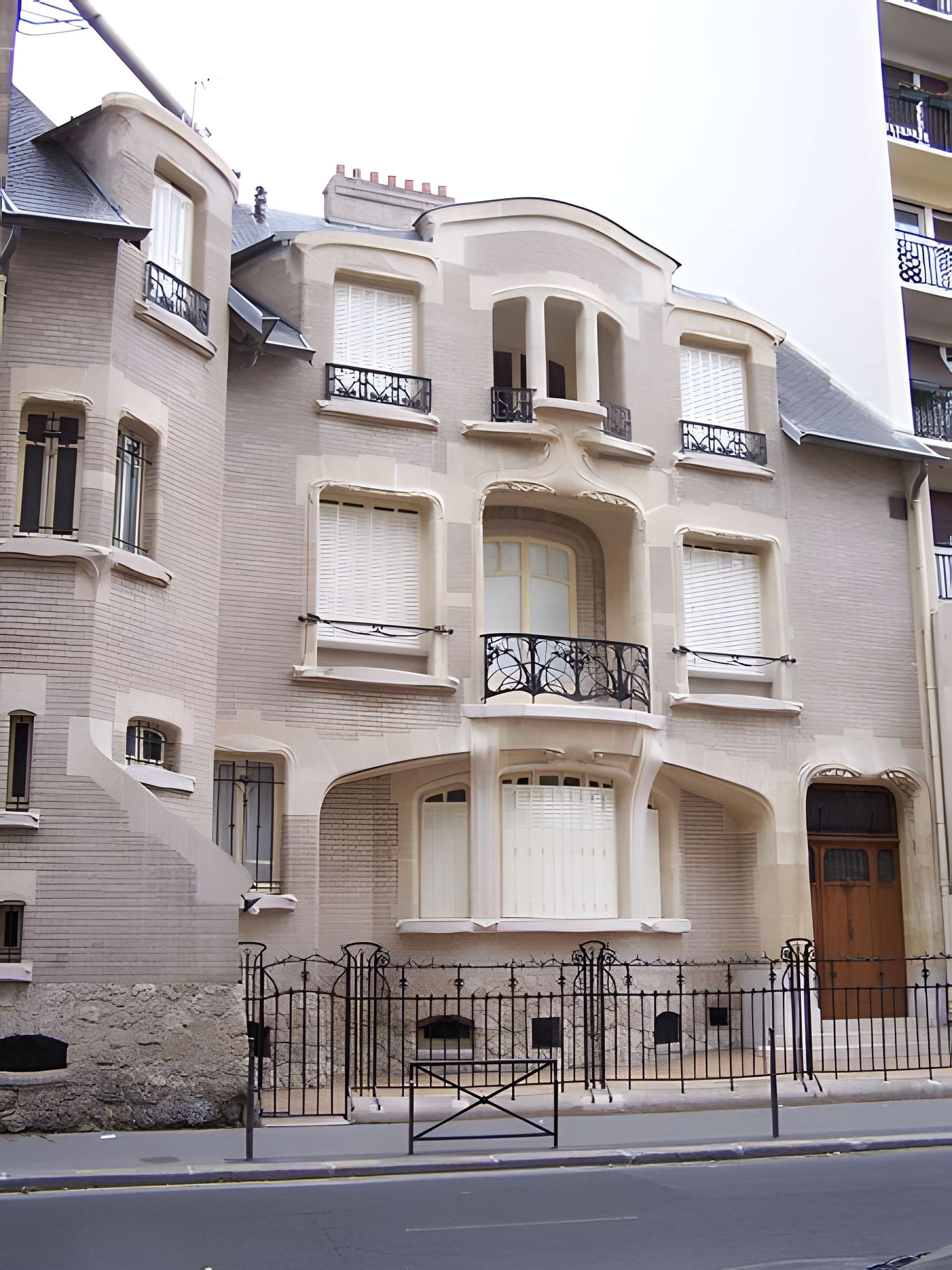 Ancien Hôtel Véron ou Château d'Auteuil, dit aussi Hôtel Puscher ou de Pérignon