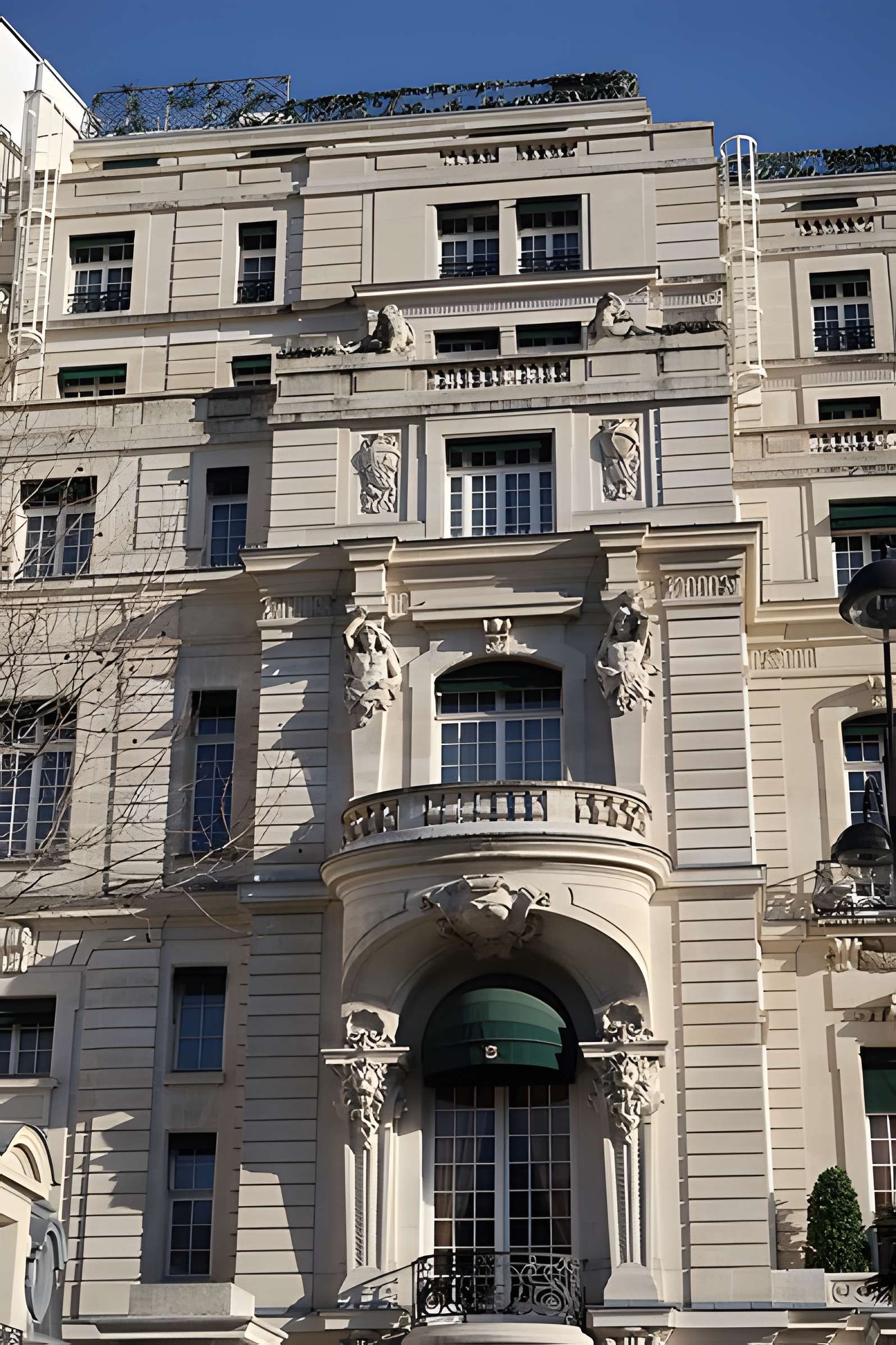 Ancien Hôtel Véron ou Château d'Auteuil, dit aussi Hôtel Puscher ou de Pérignon
