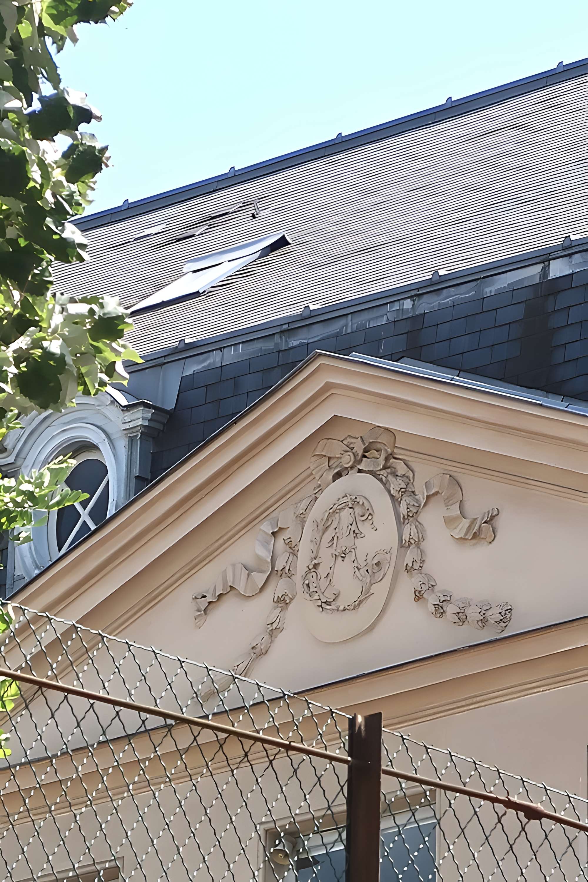 Ancien Hôtel Véron ou Château d'Auteuil, dit aussi Hôtel Puscher ou de Pérignon