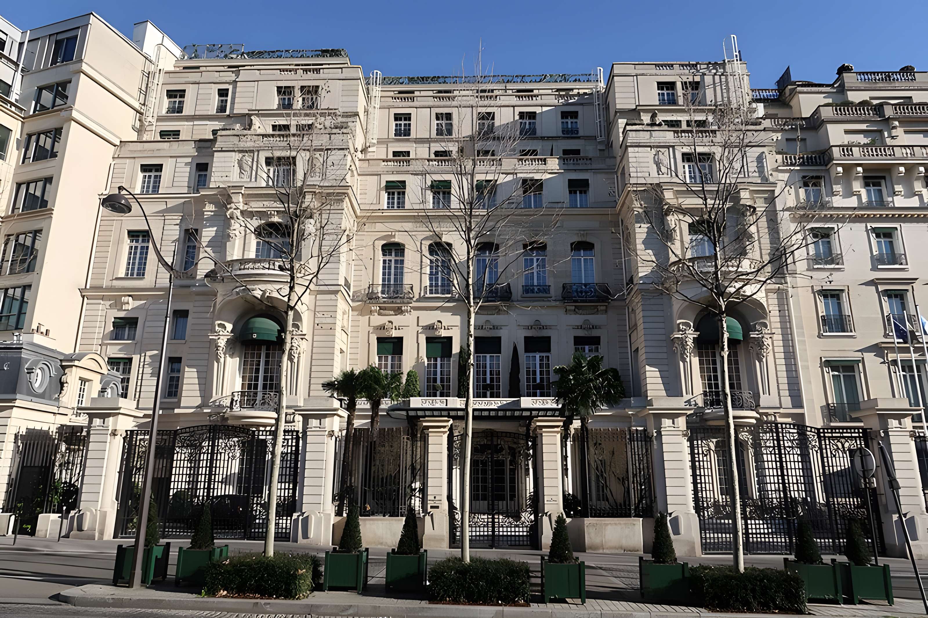 Ancien Hôtel Véron ou Château d'Auteuil, dit aussi Hôtel Puscher ou de Pérignon