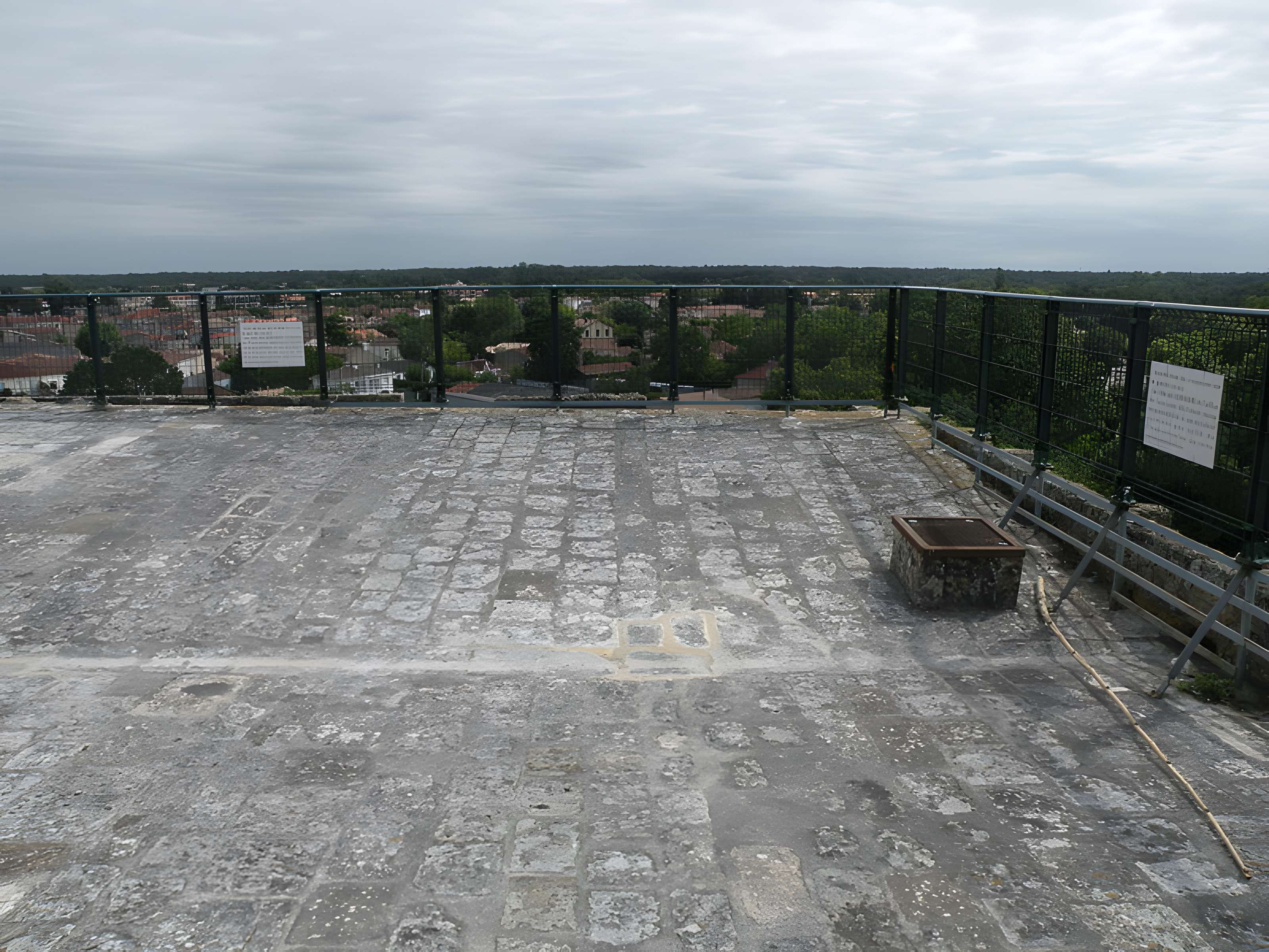 Ancien château féodal