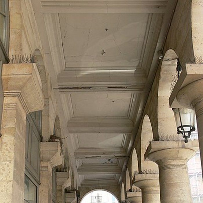 Photo de Immeuble 1-2-3-4-5-7 Rue des Colonnes - Paris 2ème