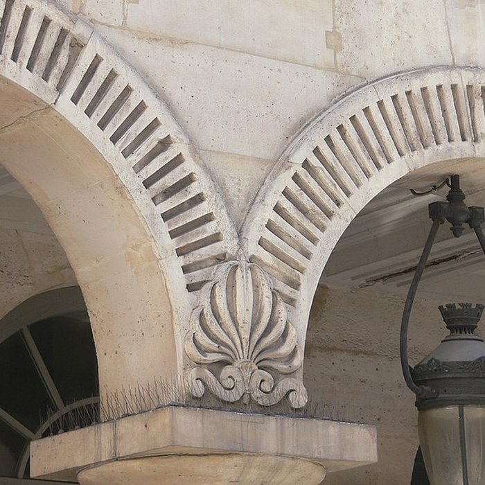 Photo de Immeuble 1-2-3-4-5-7 Rue des Colonnes - Paris 2ème