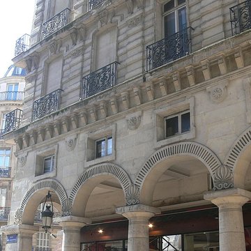 Immeuble 1-2-3-4-5-7 Rue des Colonnes - Paris 2ème