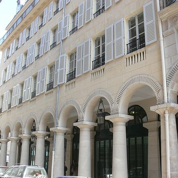 Immeuble 1-2-3-4-5-7 Rue des Colonnes - Paris 2ème