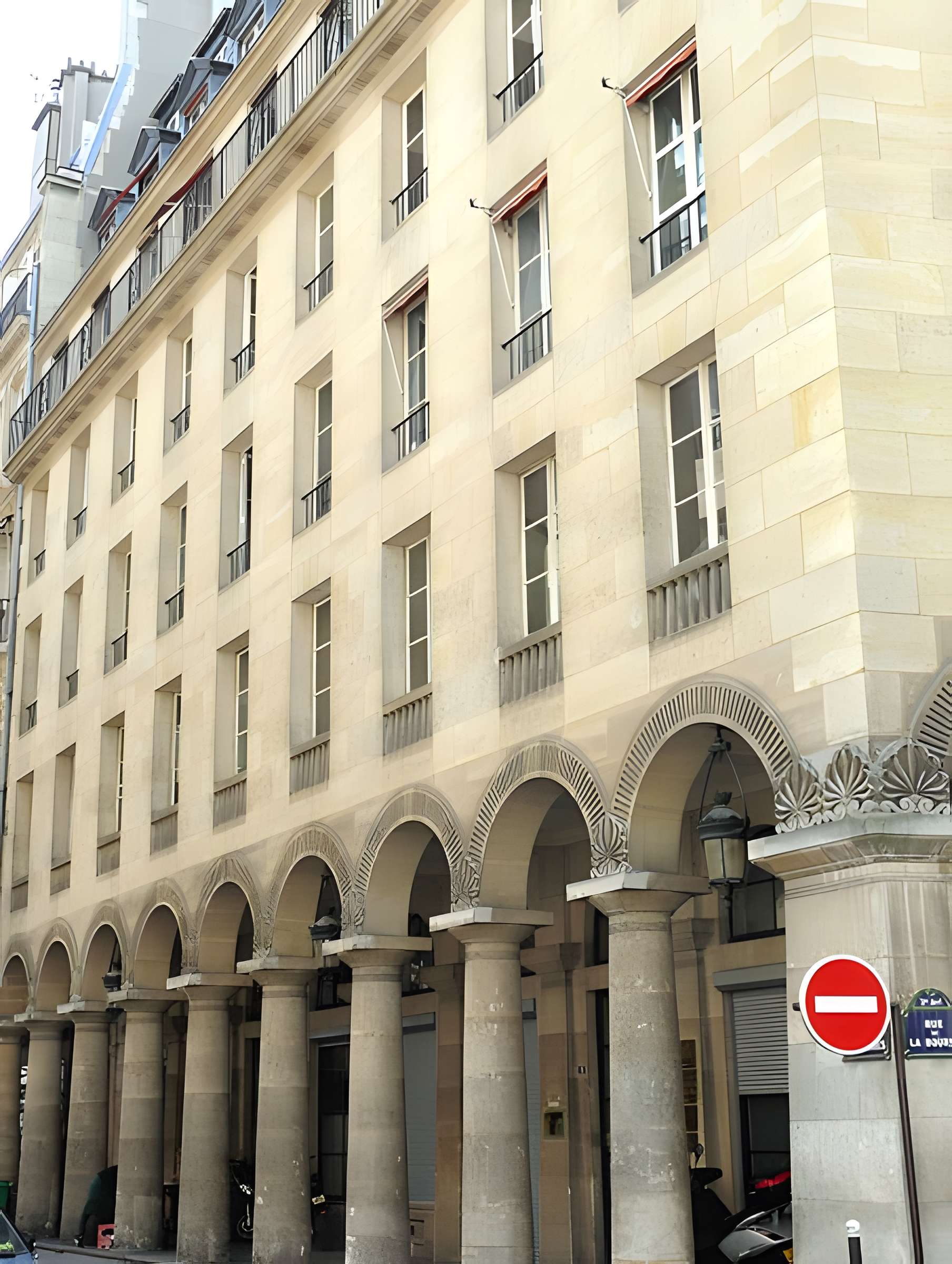 Immeuble 1-2-3-4-5-7 Rue des Colonnes - Paris 2ème 