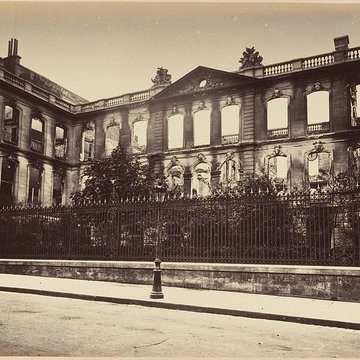 Immeuble de la Caisse des dépôts et consignations à Paris