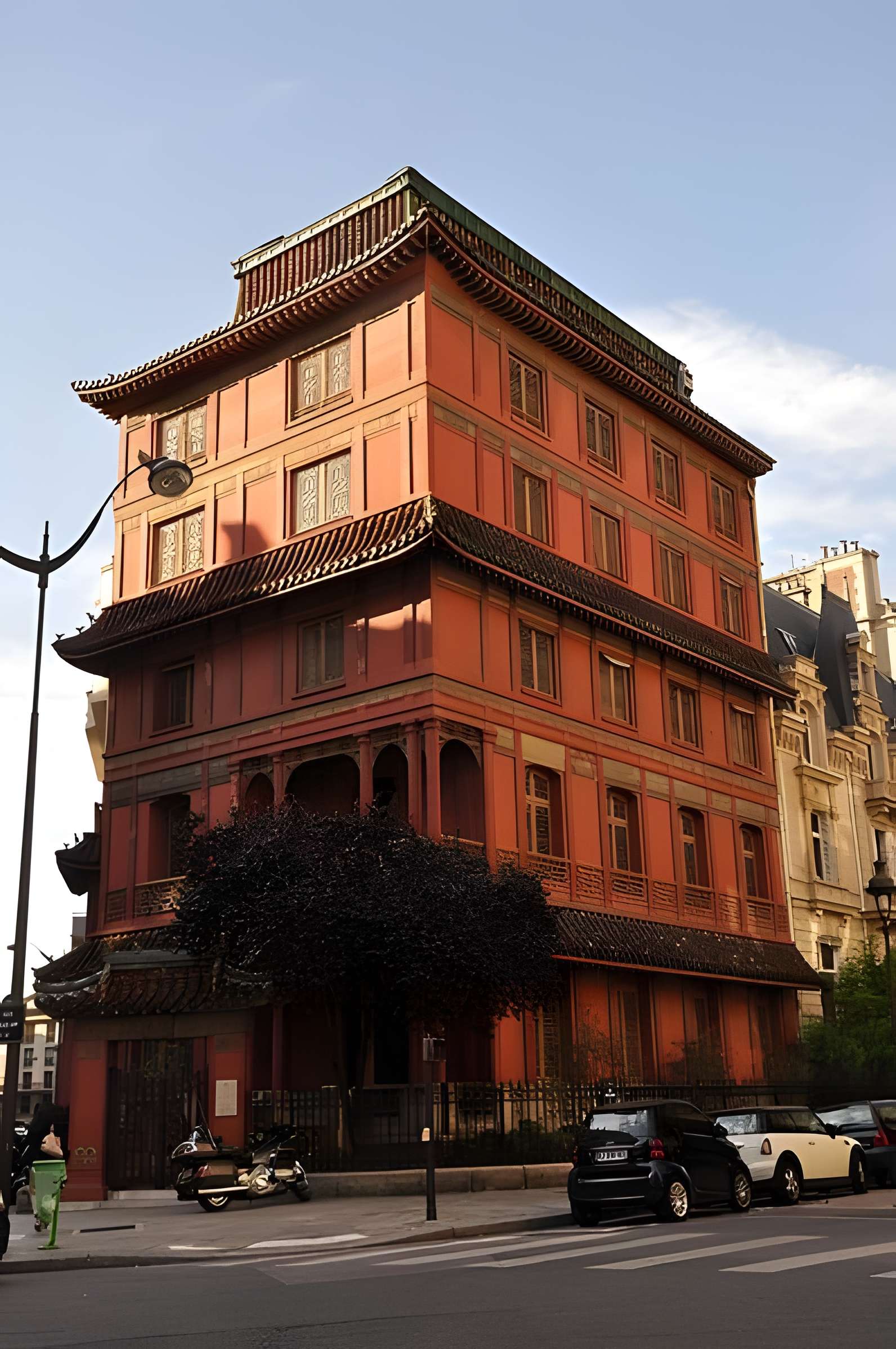 Pagode rouge - Paris 8ème 