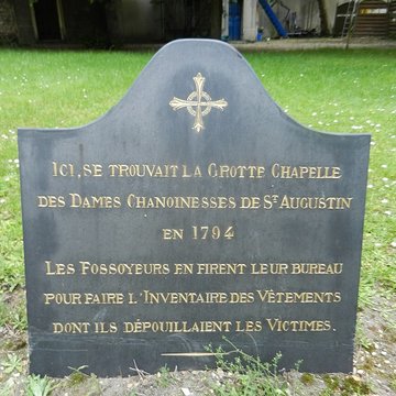Cimetière de Picpus et ancien couvent des chanoinesses de Picpus