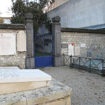 Cimetière de Picpus et ancien couvent des chanoinesses de Picpus