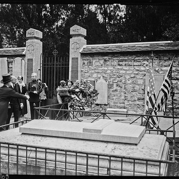 Cimetière de Picpus et ancien couvent des chanoinesses de Picpus