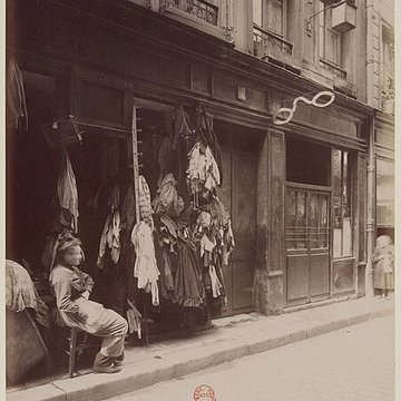 Cabaret du Père Lunette à Paris