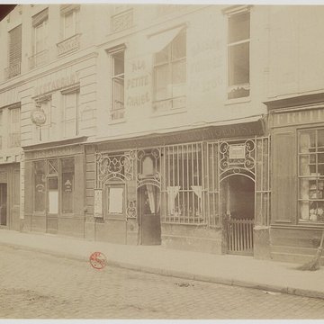 Boutique, Rue de Grenelle - Paris 7ème