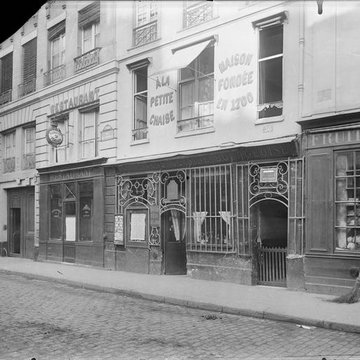 Boutique, Rue de Grenelle - Paris 7ème