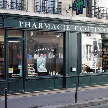 Pharmacie, Rue de Grenelle - Paris 7ème